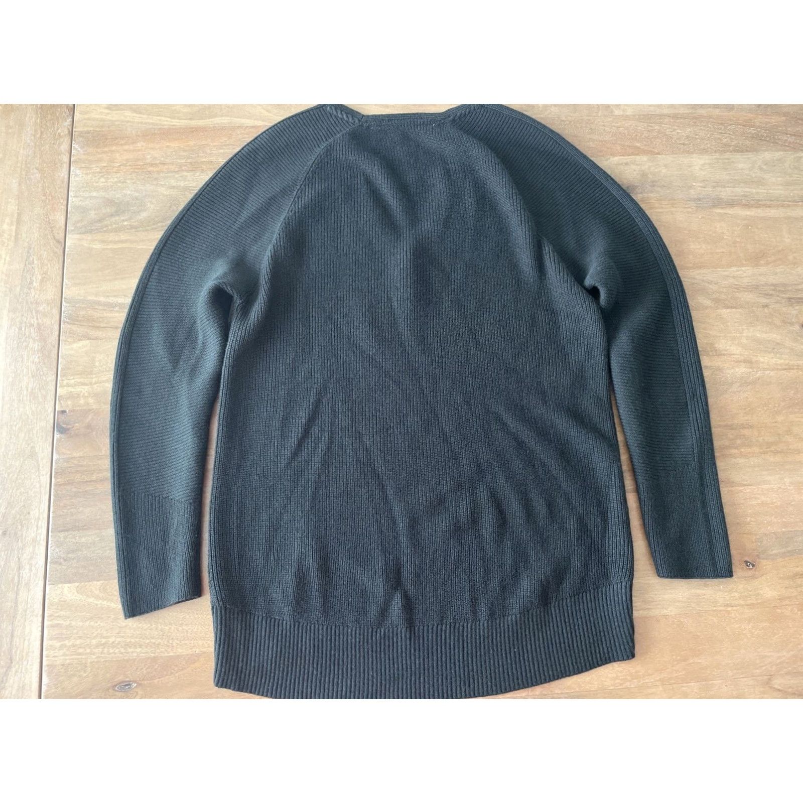 Athleta Athleta Women’s Sweater Long Sleeve V-Neck Ribbed Merino Blend Green S Small Pullover Casual Office Size S / US 4 / IT 40 - 2 Thumbnail