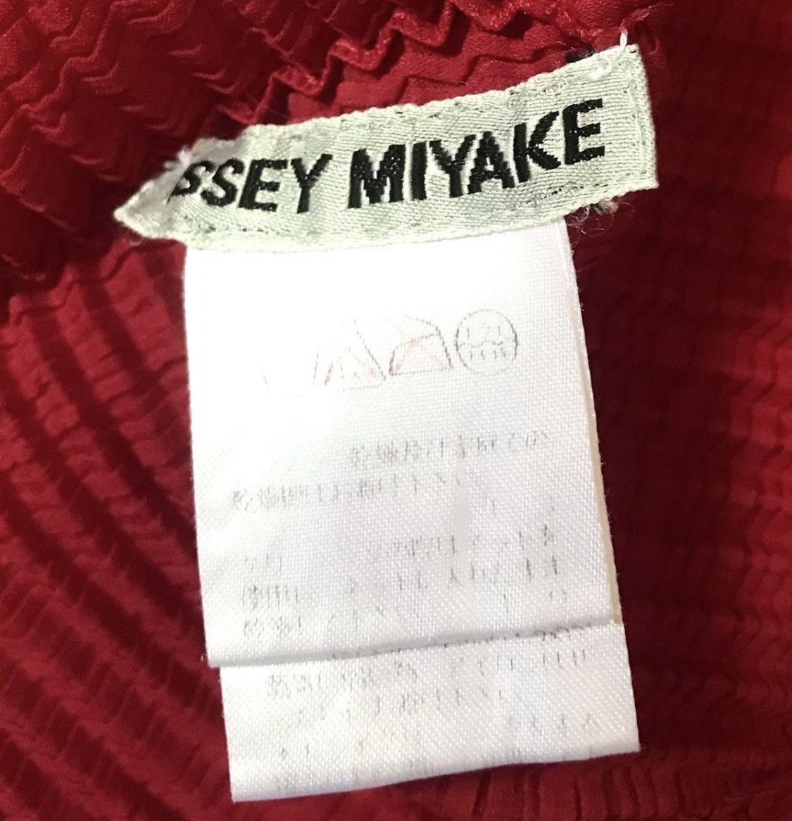 Issey Miyake Vintage issey miyake red pleats turtleneck Size M / US 6-8 / IT 42-44 - 4 Thumbnail
