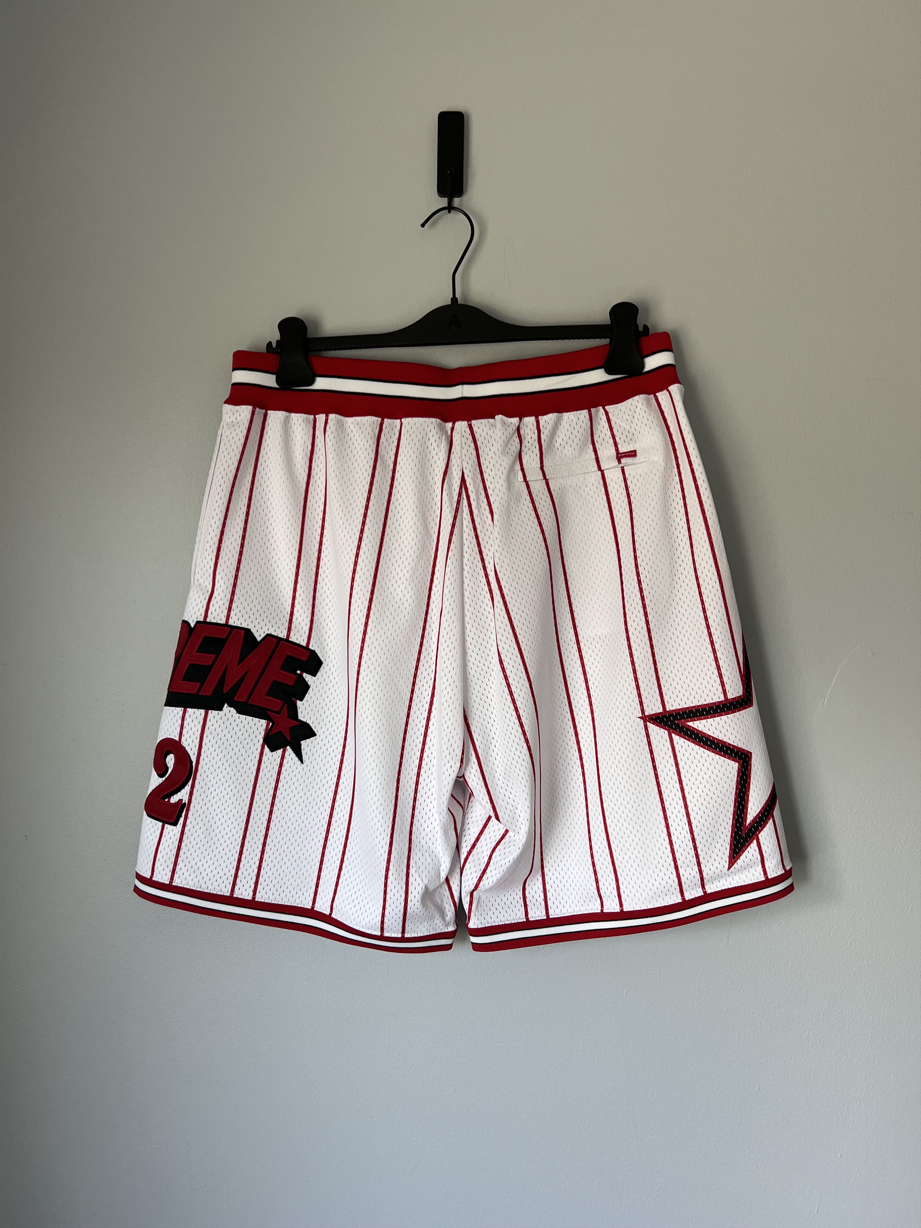 Supreme Supreme Star Basketball Shorts in White Red Size US 32 / EU 48 - 4 Thumbnail