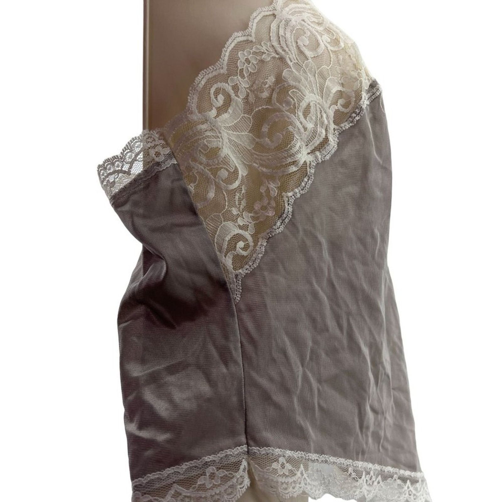Vintage Vintage Pollinaise Silver Grey Cream Lace Camisole Nylon Size ONE SIZE - 4 Thumbnail