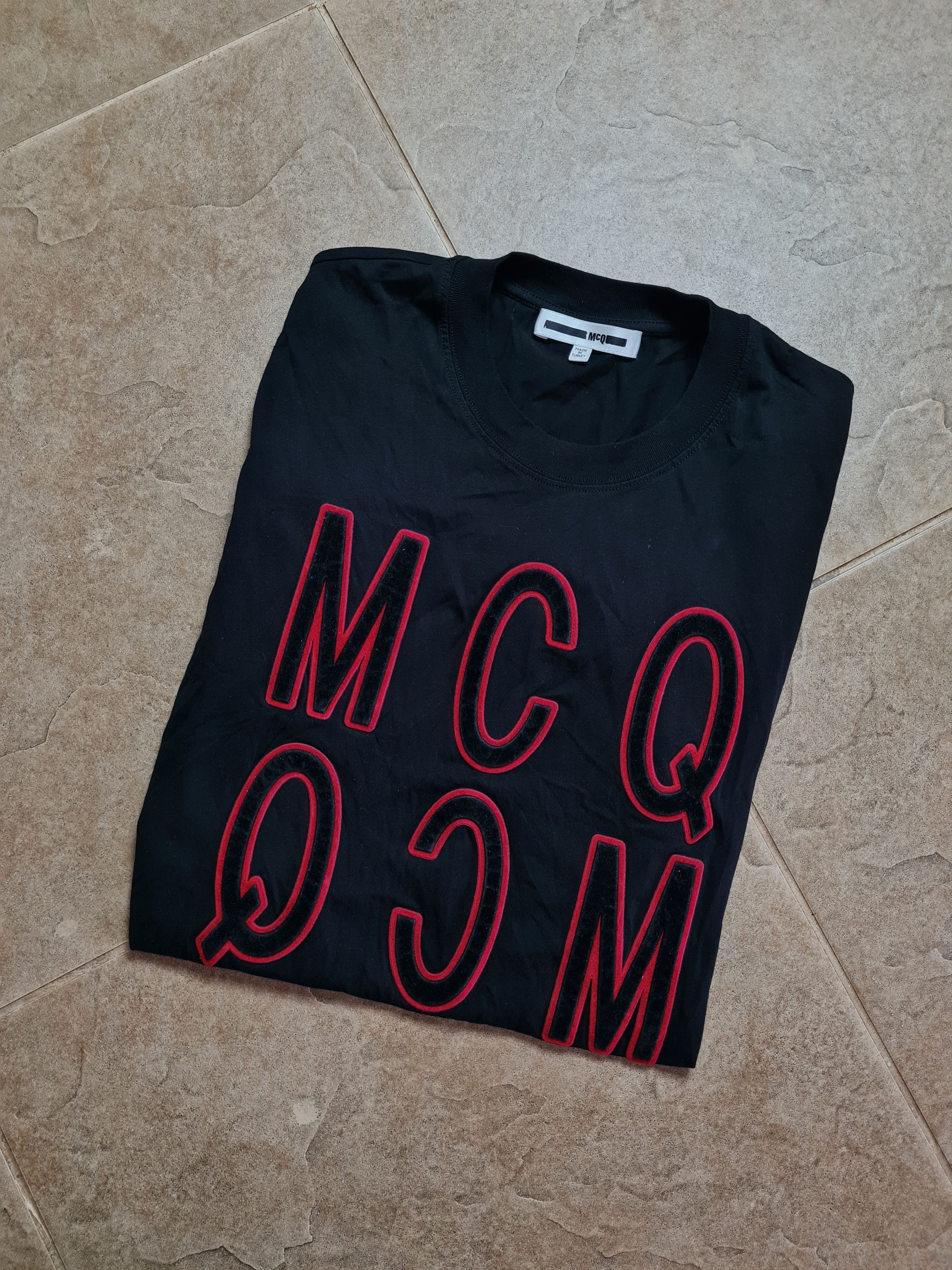 Alexander McQueen T-shirts Alexander McQueen MCQ designer big logo Size M Size US M / EU 48-50 / 2 - 11 Thumbnail