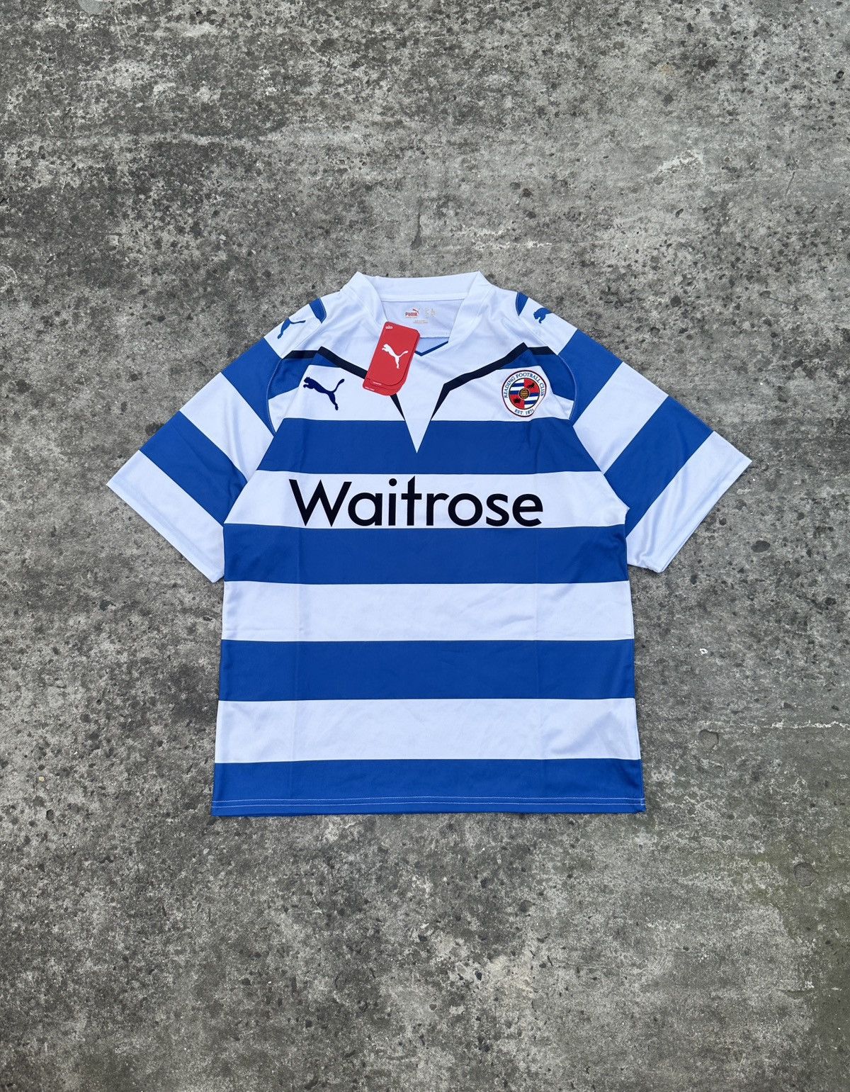 Puma Vintage Puma Reading Soccer Jersey Streetwear Rare Style M Size US M / EU 48-50 / 2 - 1 Thumbnail