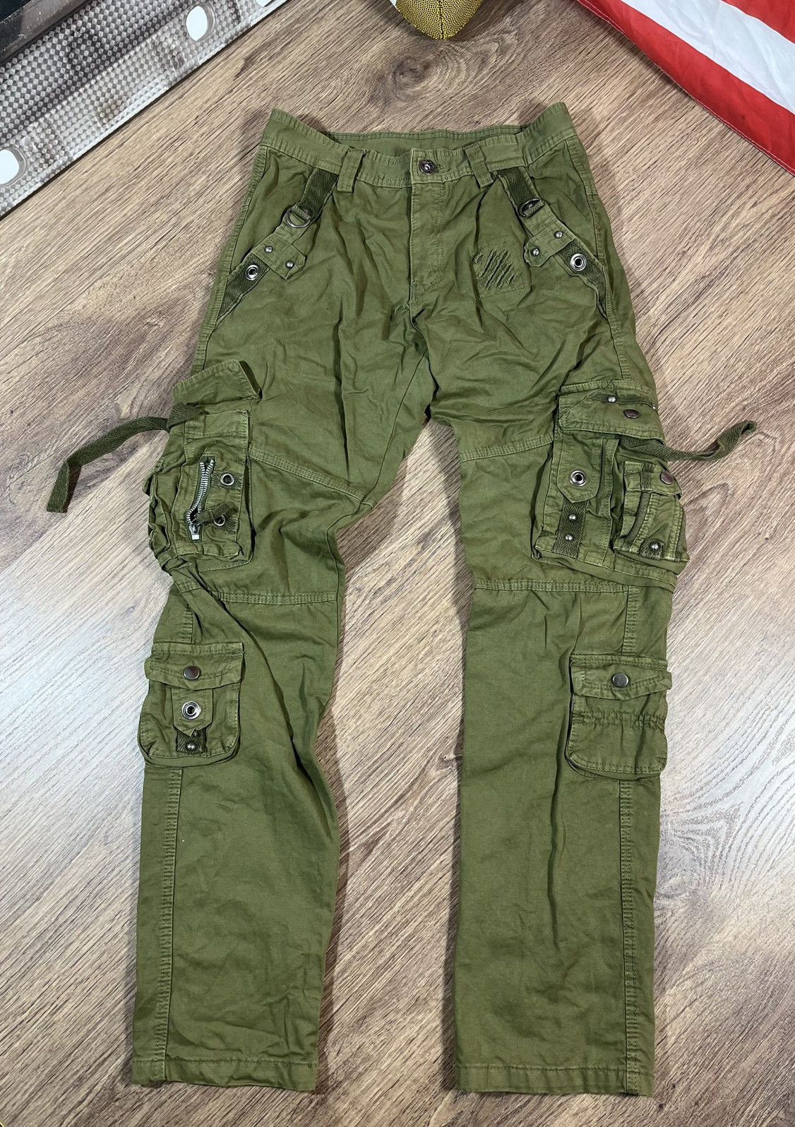 Japanese Brand Vintage Multi pocket Cargo Pants Size US 31 - 1 Thumbnail