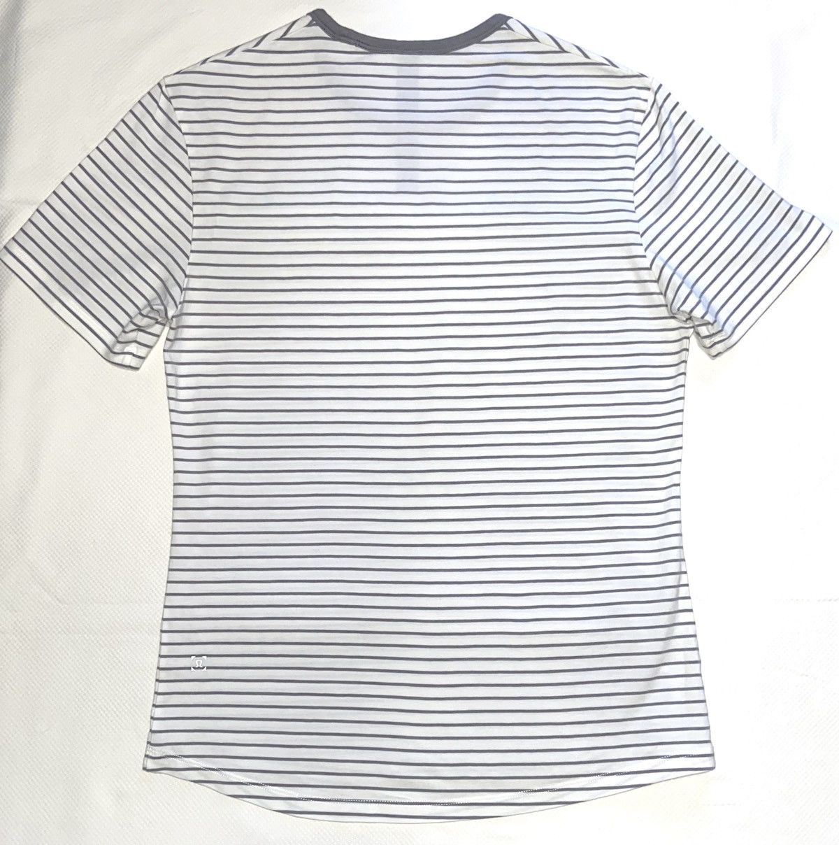 Lululemon Lululemon Mens Striped 5 Year Basic Tee Shirt M Size US M / EU 48-50 / 2 - 6 Thumbnail