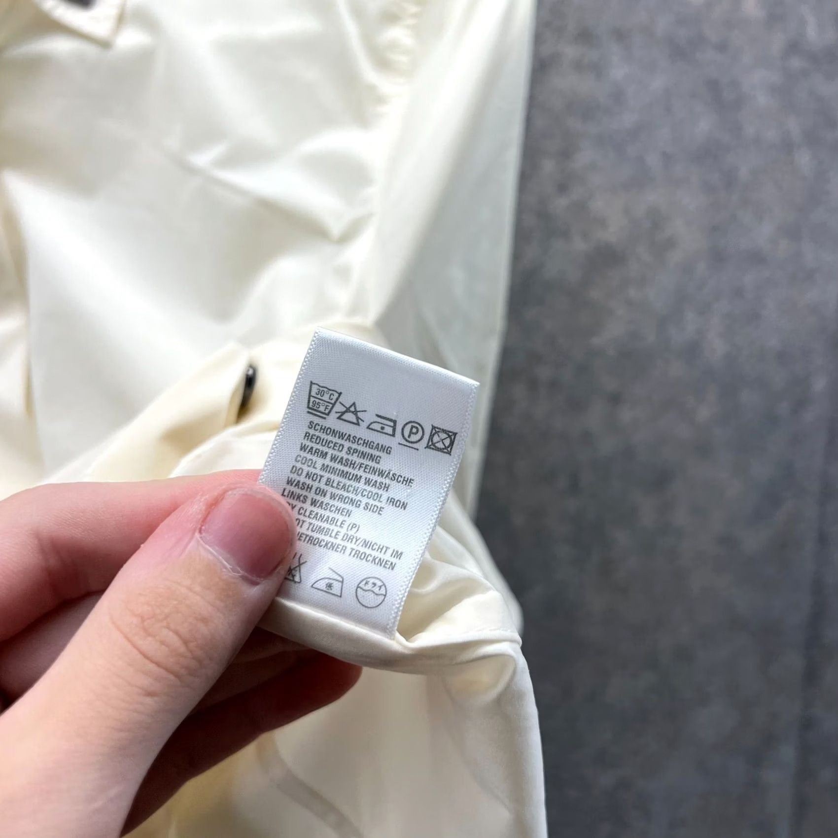Escada VINTAGE Escada Shirt Women 38 Button-Down Nylon Preppy Yellow Long Sleeve Collared Shirt Womens Regular Size 38 Yellow Button-Up Size XS / US 0-2 / IT 36-38 - 3 Thumbnail