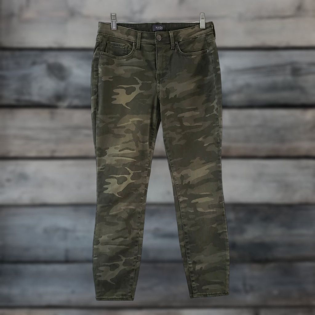 NYDJ NYDJ Ami Skinny Pants Sz 4 Green Camo Mid Rise Cotton Blend Womens Size 27" / US 4 / IT 40 - 1 Thumbnail