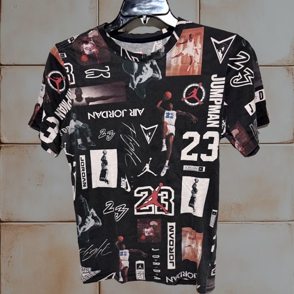 Jordan Brand T-Shirt Small Black Jumpman 23 Photo Collage Mens, Men's