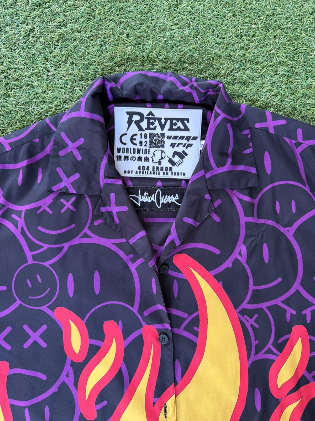 Other RÊVES “Burning Smiles” Shirt Limited Graphic Edition Size US M / EU 48-50 / 2 - 2 Thumbnail