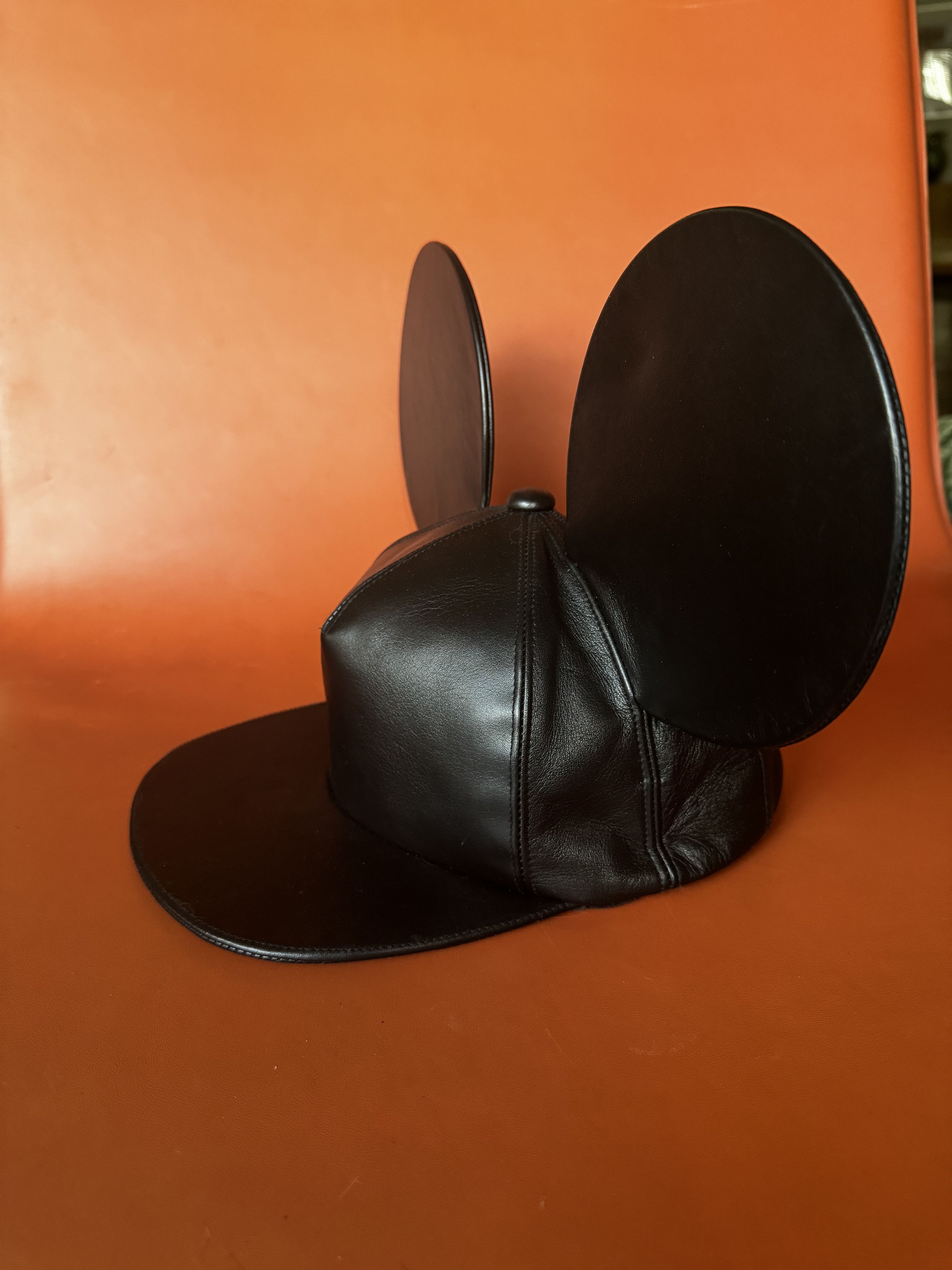 Comme des Garcons Homme Plus *Grailed* CDG HOMME PLUS AW13 MICKEY RUNWAY LEATHER CAP Size ONE SIZE - 11 Thumbnail