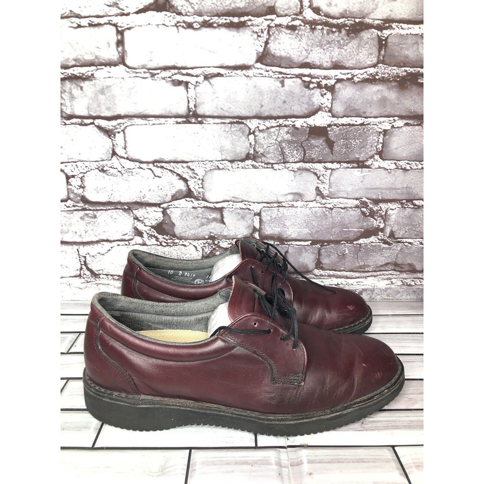 L.L. Bean L.L Bean Freeport Maine Red Leather Oxfords Lace Up Shoes Me Size US 10 / EU 43 - 12 Thumbnail