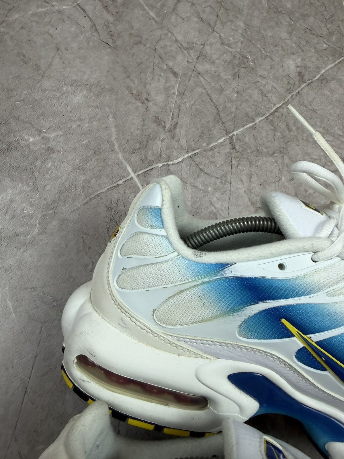 Nike Nike Air Max Plus TN "White Blue Gradient" / Yellow Swoosh Size US 11 / EU 44 - 13 Thumbnail