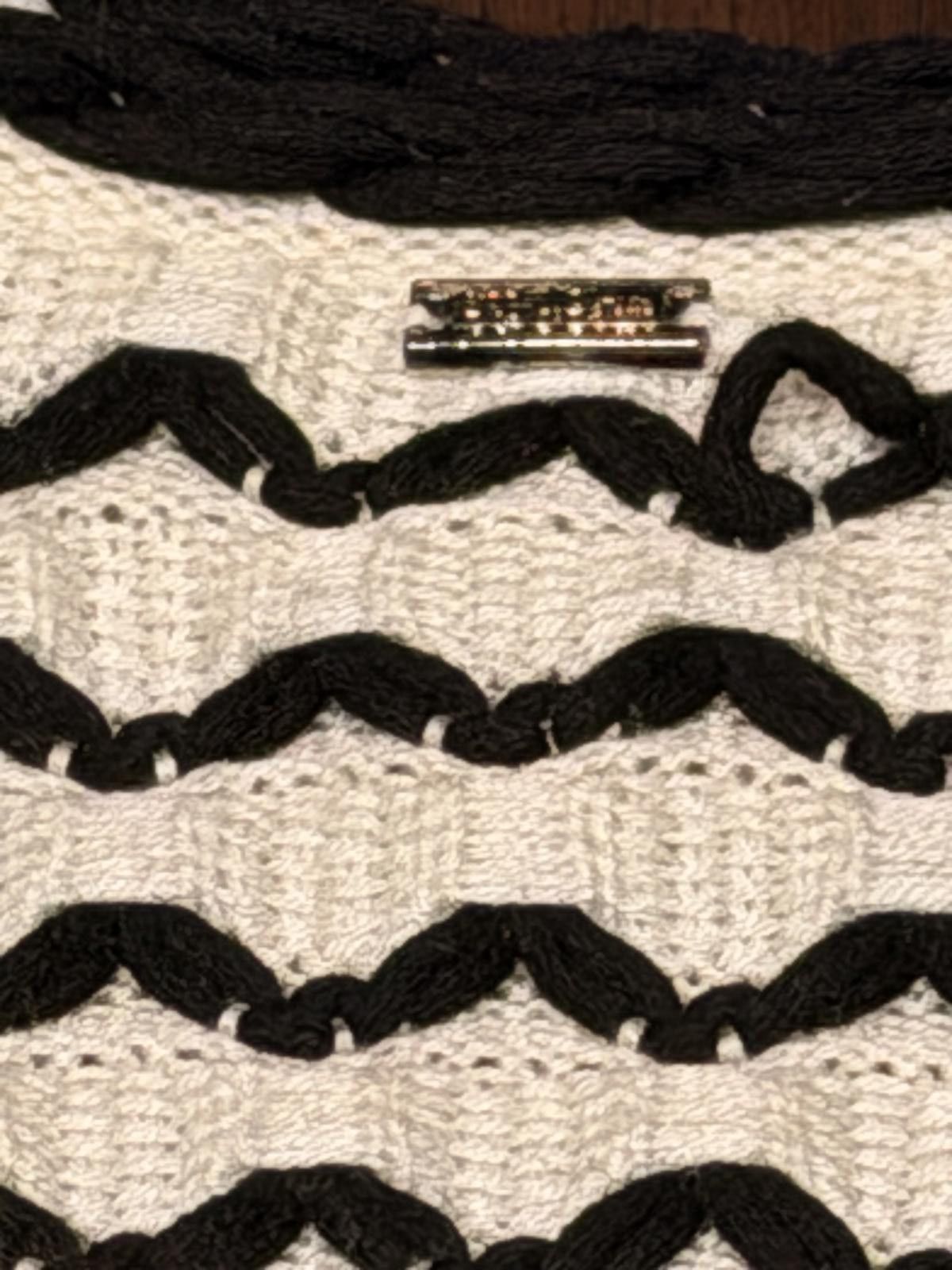 St. John St. John Black and White Knit Cardigan Sweater Size ONE SIZE - 7 Thumbnail