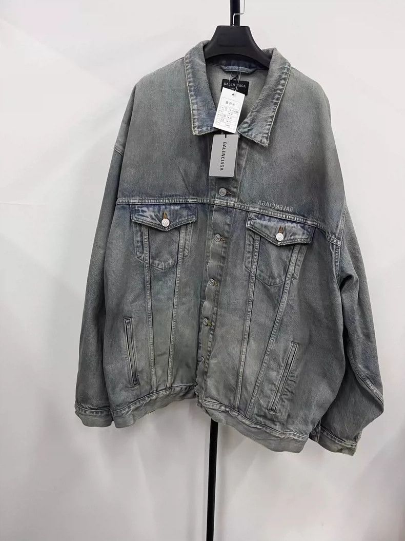 Balenciaga Balenciaga Back Logo monogram printed casual single-breast Size US XXL / EU 58 / 5 - 1 Thumbnail