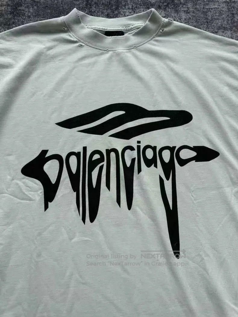 Balenciaga Balenciaga New Melted Logo Distressed Tee. Size US XS / EU 42 / 0 - 4 Thumbnail