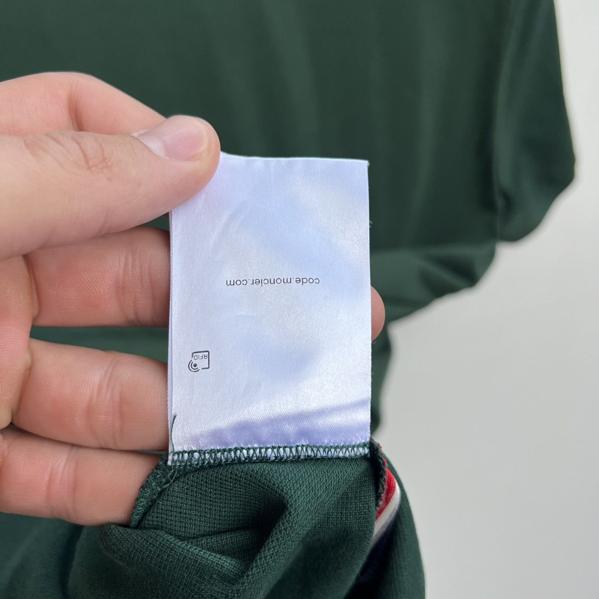 Moncler Moncler polo Size US XL / EU 56 / 4 - 17 Thumbnail