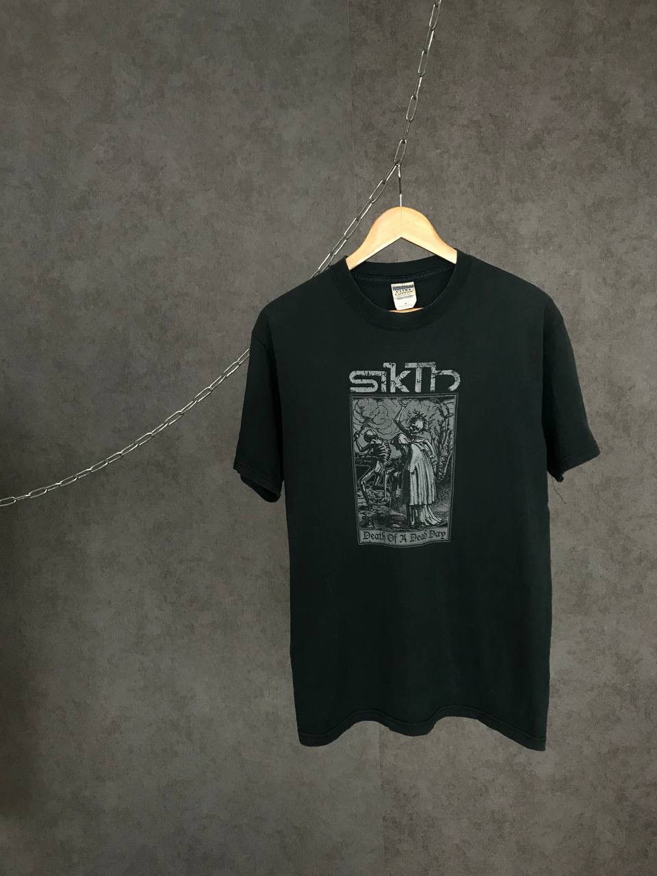 Band Tees × Vintage Sikth Death of Dead Day vintage skull rock band tee Size US M / EU 48-50 / 2 - 1 Thumbnail