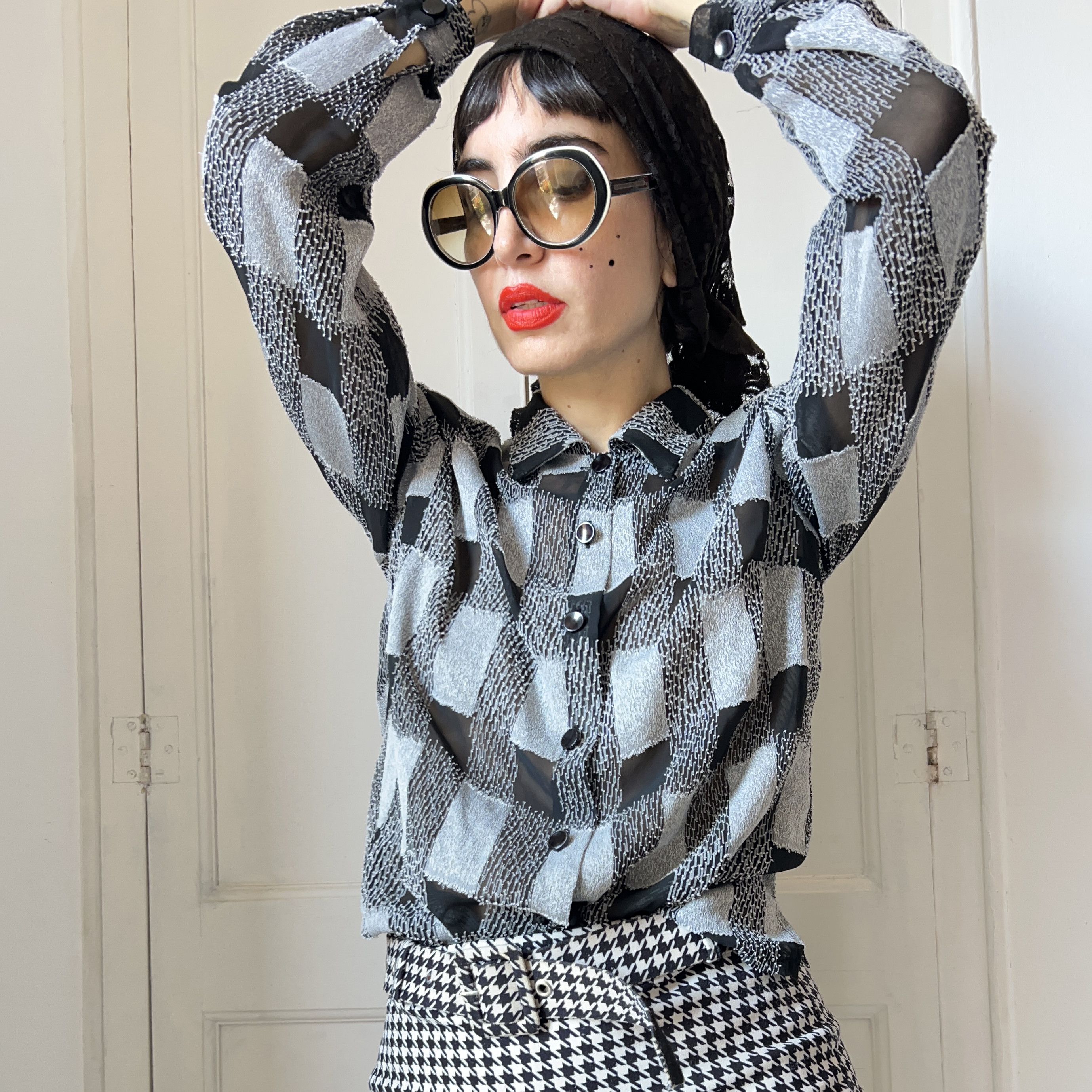 Vintage Vintage 90s Sheer Checkered Monochrome Blouse Size L / US 10 / IT 46 - 8 Thumbnail