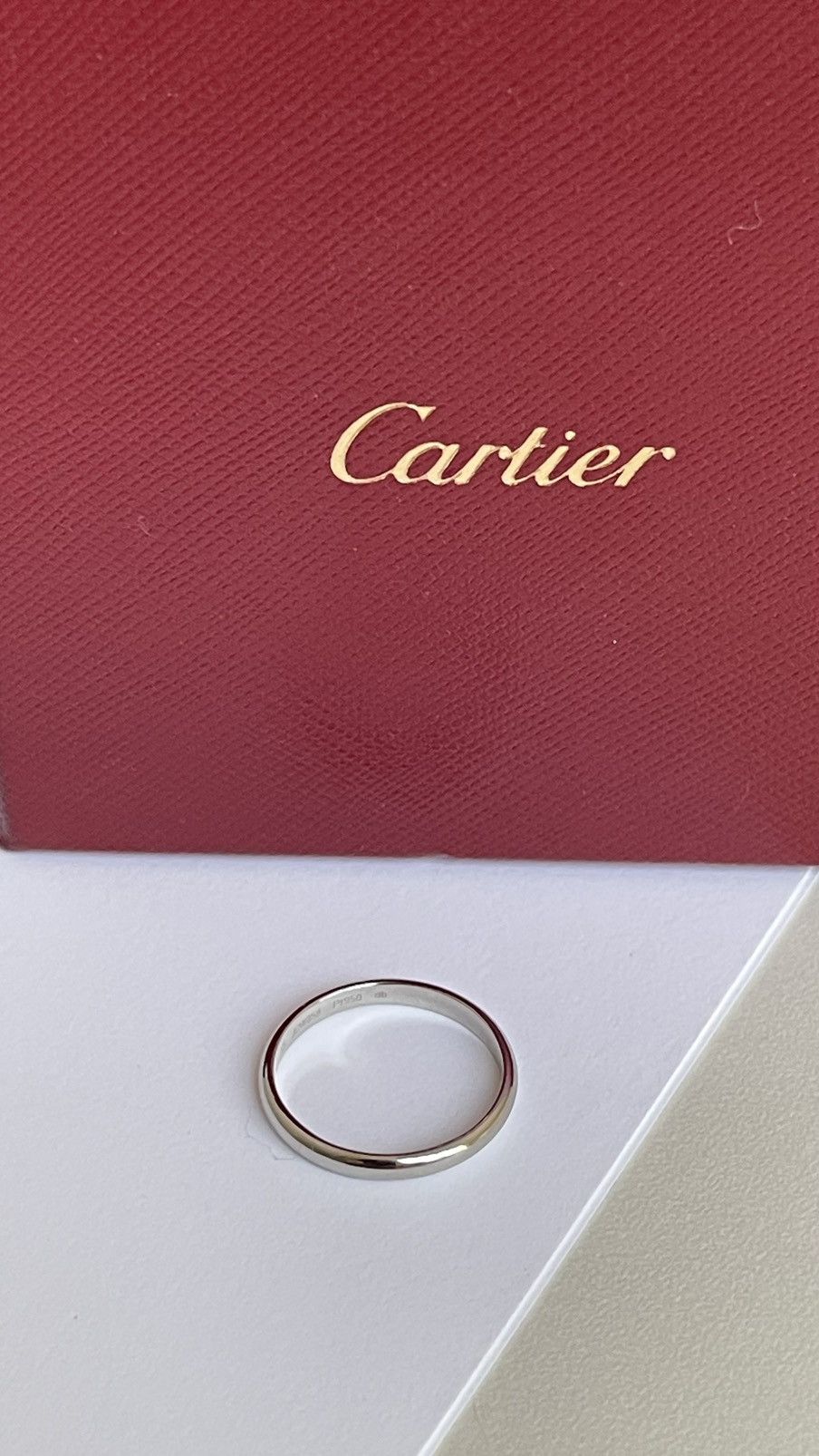Cartier Cartier 1895 Wedding Band 2.5 mm Platinum 7.25 NEW $1190 Size ONE SIZE - 13 Thumbnail