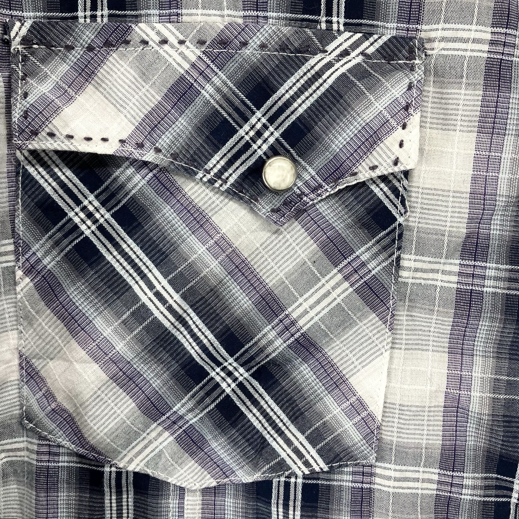 Wrangler VINTAGE Wrangler Western Shirt XL Light Purple Plaid Pearl Snap Cowboy Rodeo Mens EUC Shirt Size US XL / EU 56 / 4 - 5 Thumbnail