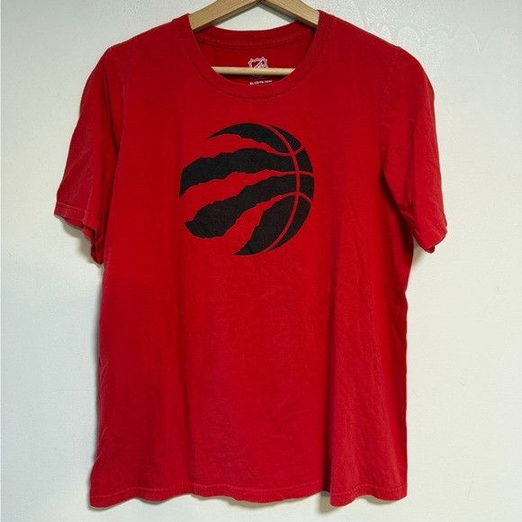 NBA Toronto Raptors Red Logo Graphic T-Shirt Men’s XL Size US XL / EU 56 / 4 - 2 Thumbnail