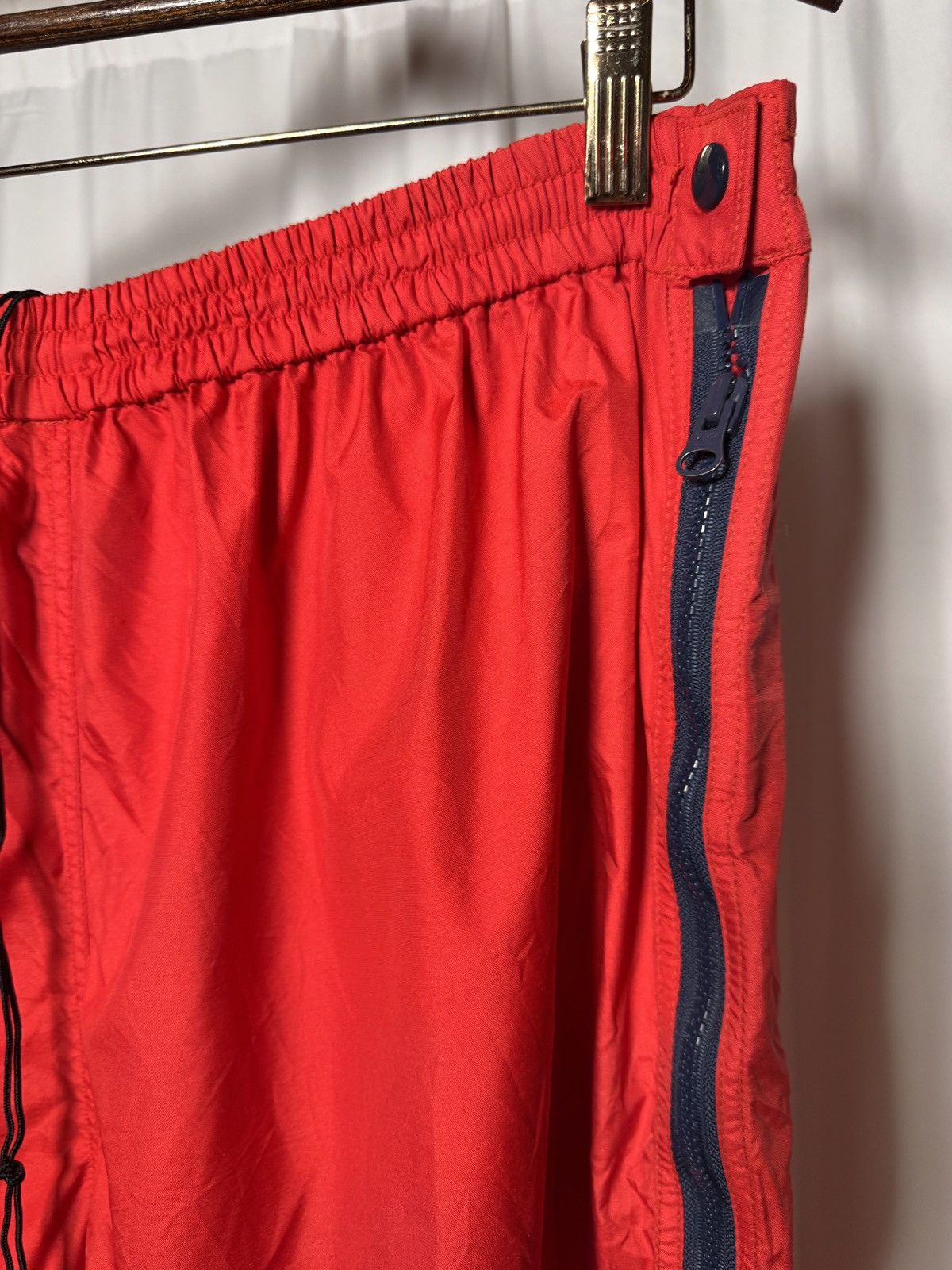 Patagonia Vtg 80s Patagonia Nylon Baggies Track Pants XL Japan Red Zip Size US 40 / EU 56 - 5 Thumbnail