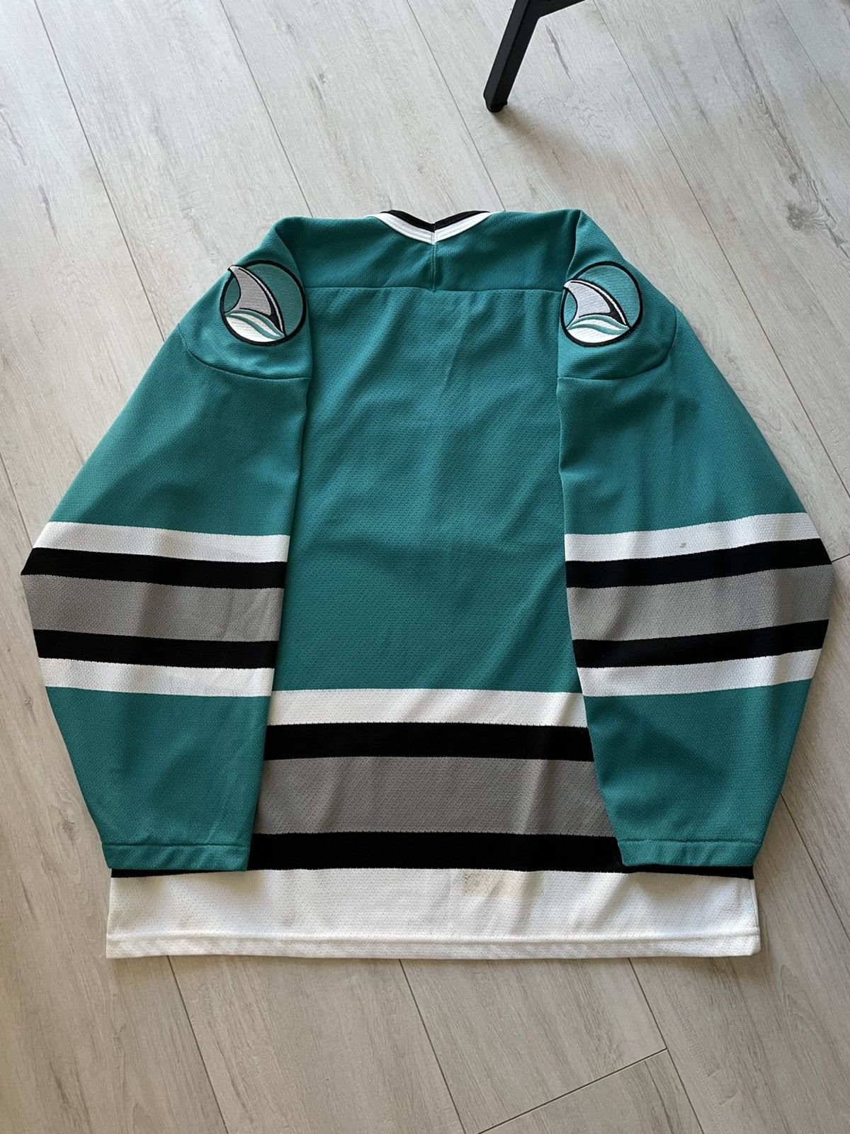 NHL Vintage 90's CCM San Jose Sharks NHL Hockey Jersey RARE Size US M / EU 48-50 / 2 - 2 Thumbnail