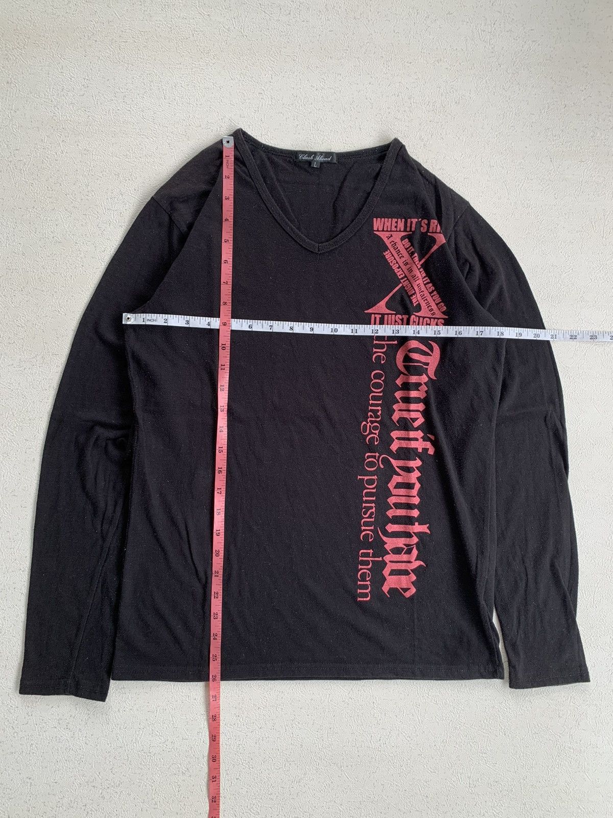 Le Grande Bleu (L.G.B.) CLASH AHEAS SICK JAPANESE TRIBAL POEM TEE IFSIX LGB STYLE Size US M / EU 48-50 / 2 - 7 Thumbnail