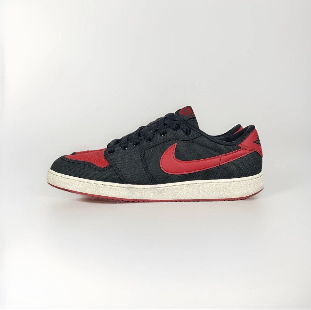Jordan Brand Nike Air Jordan 1 KO Low 'Bred' 2023 Size 12 Size US 12 / EU 45 - 4 Thumbnail