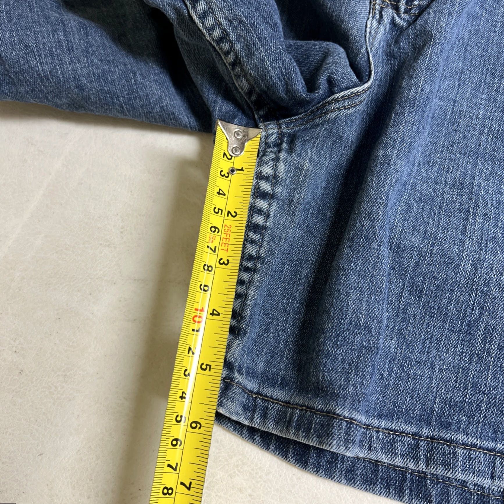 Lee VINTAGE Lee Women's Denim Shorts 18W 38W Carpenter Blue Denim 5-Pocket Regular Rise Mid Front Flat Button Zipper Jeans Short Size 40" / US 18 - 5 Thumbnail