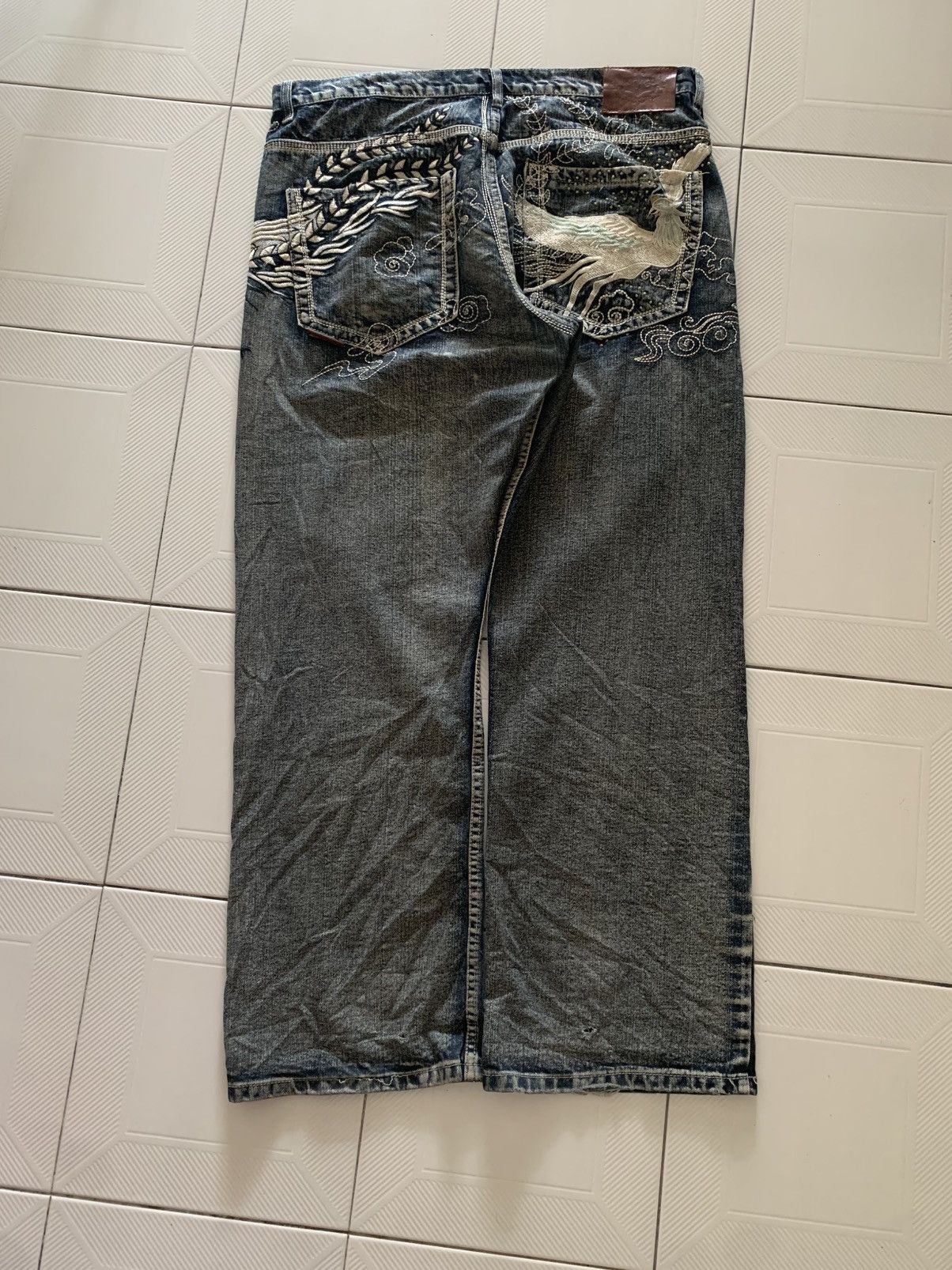 Akademiks Akademiks Emboidered Baggy Jeans VERY RARE Crane design Size US 40 / EU 56 - 2 Thumbnail