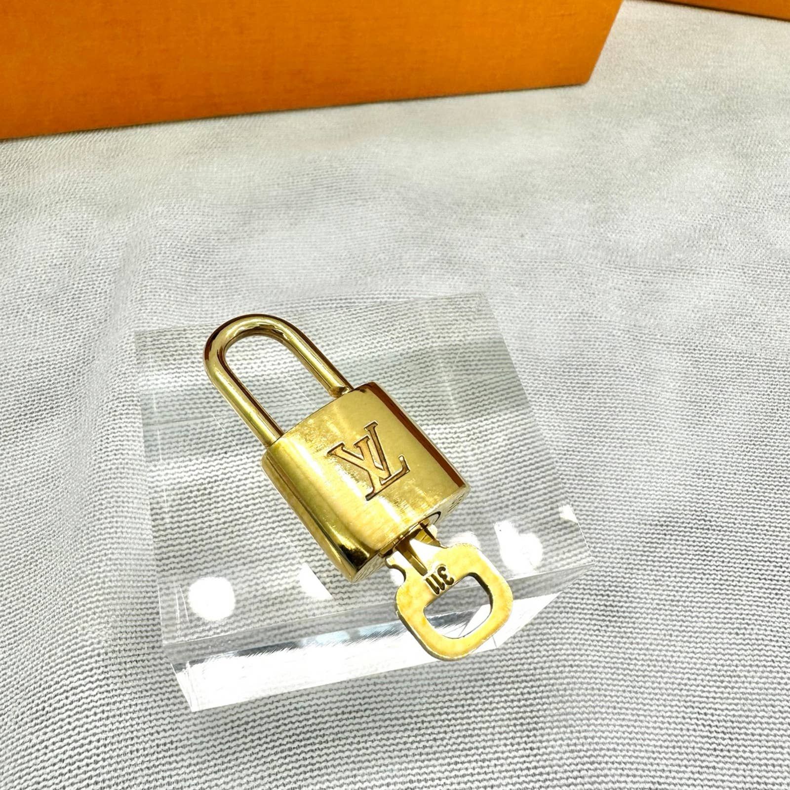 Louis Vuitton Padlock and NO KEY 311 Lock Brass 10595 