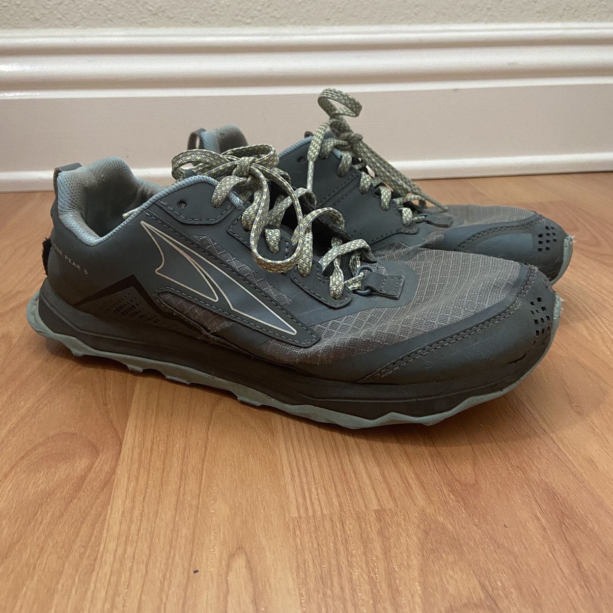 Altra Altra Women’s Logo Distressed Outdoor Running Shoes Size 9.5 Size US 9.5 / IT 39.5 - 3 Thumbnail