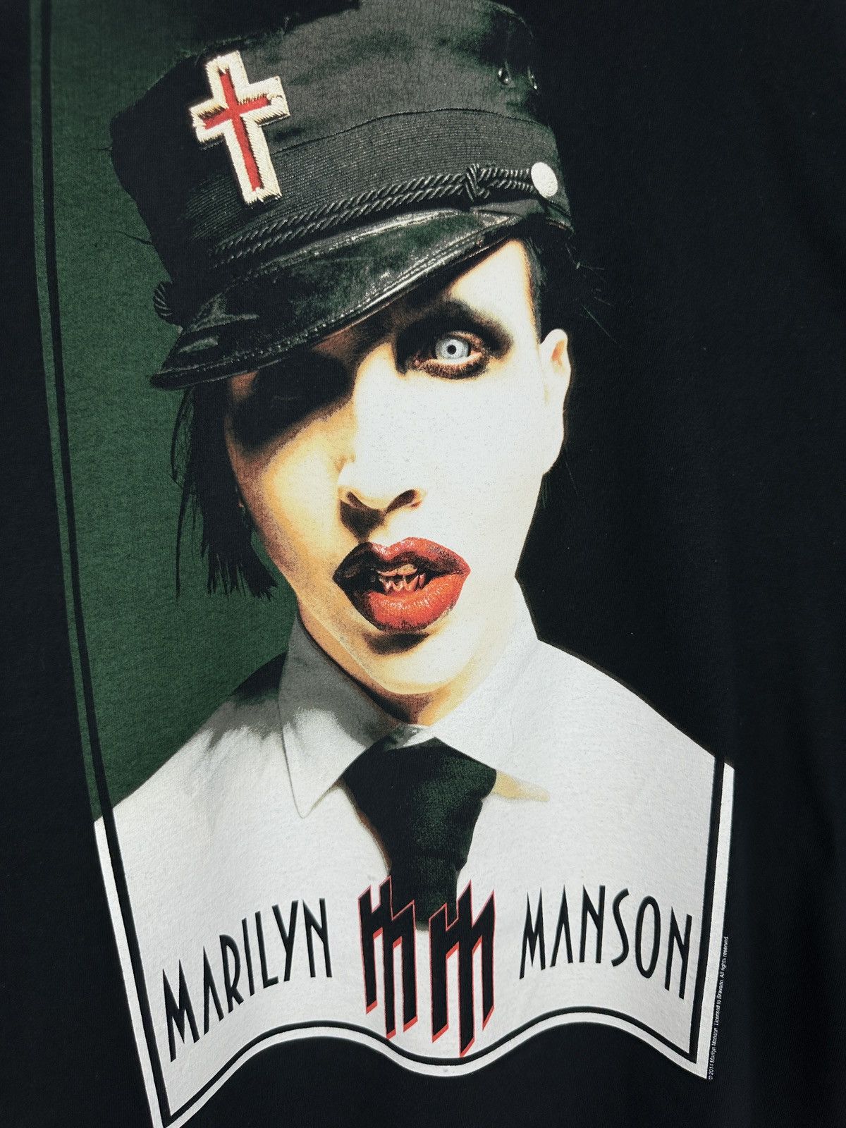 Band Tees Vintage Marilyn Manson Grotesque Graphic Rock T Shirt Tee Size US L / EU 52-54 / 3 - 3 Thumbnail