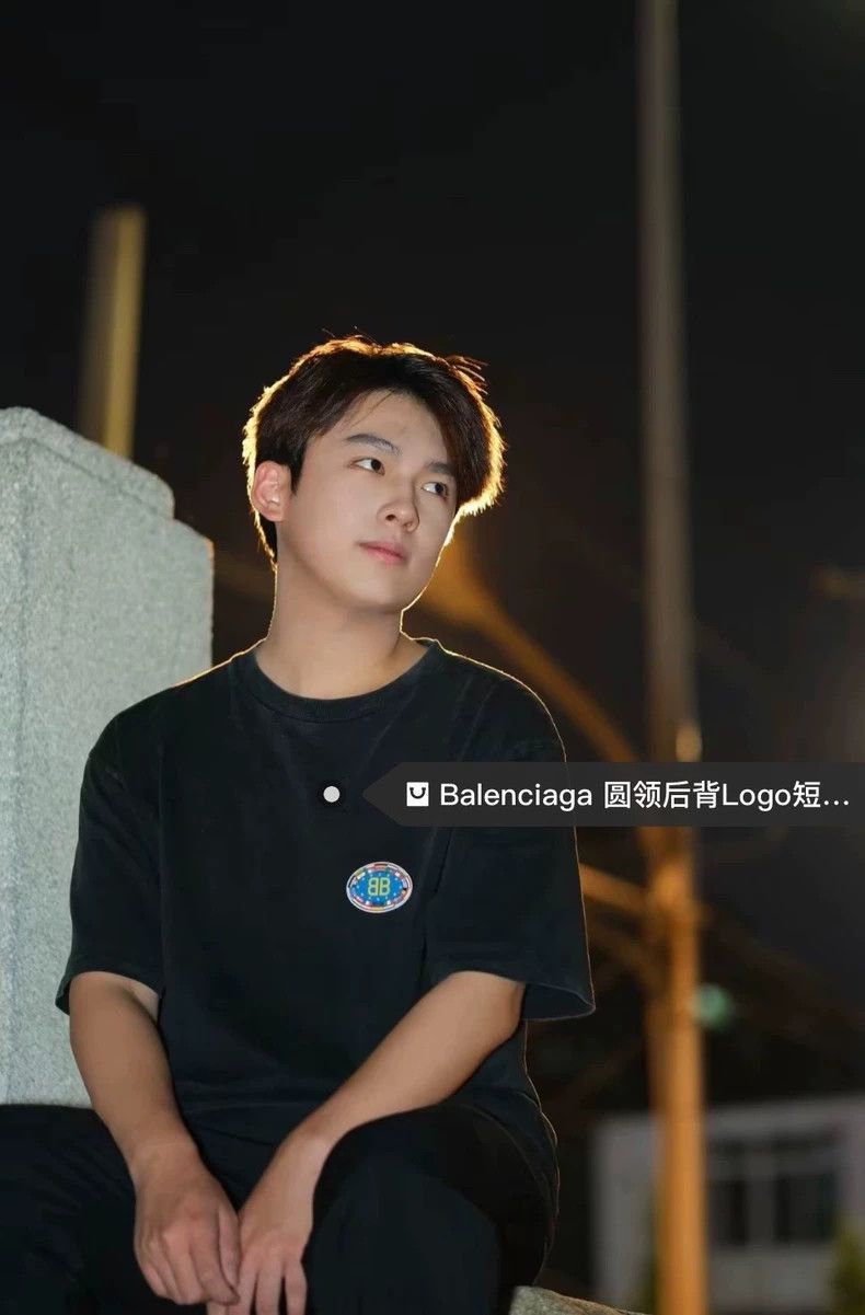 Other Balenciaga Black old short sleeves Size US S / EU 44-46 / 1 - 6 Thumbnail