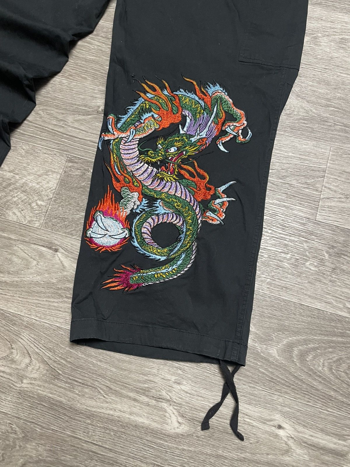 Ed Hardy Ed Hardy x Urban Outfitters Black Cargo Pants Y2K Streetwear Size US 36 / EU 52 - 14 Thumbnail