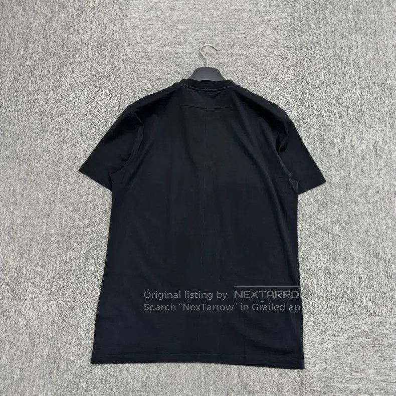 Givenchy Givenchy Picture Frame Print Short Sleeve (Size M) Size US M / EU 48-50 / 2 - 5 Thumbnail