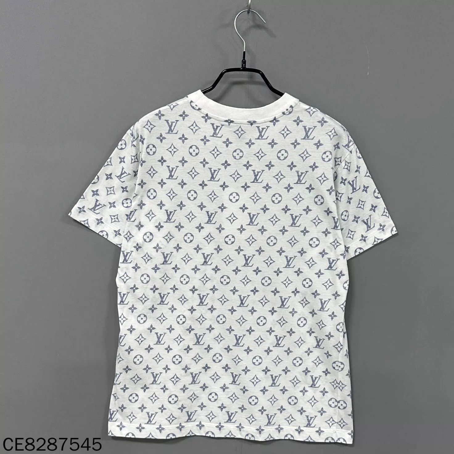 Louis Vuitton LV Allover Chain Short Tee M 95new Stain Size M / US 6-8 / IT 42-44 - 3 Thumbnail