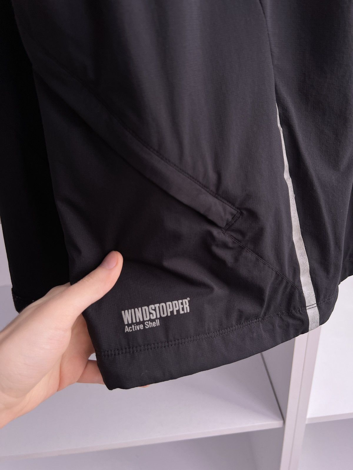 Vintage Nike Light 90s style windbreaker jacket