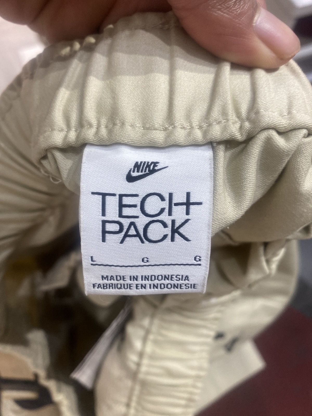 Nike Nike Tech pants Size US 36 / EU 52 - 8 Thumbnail
