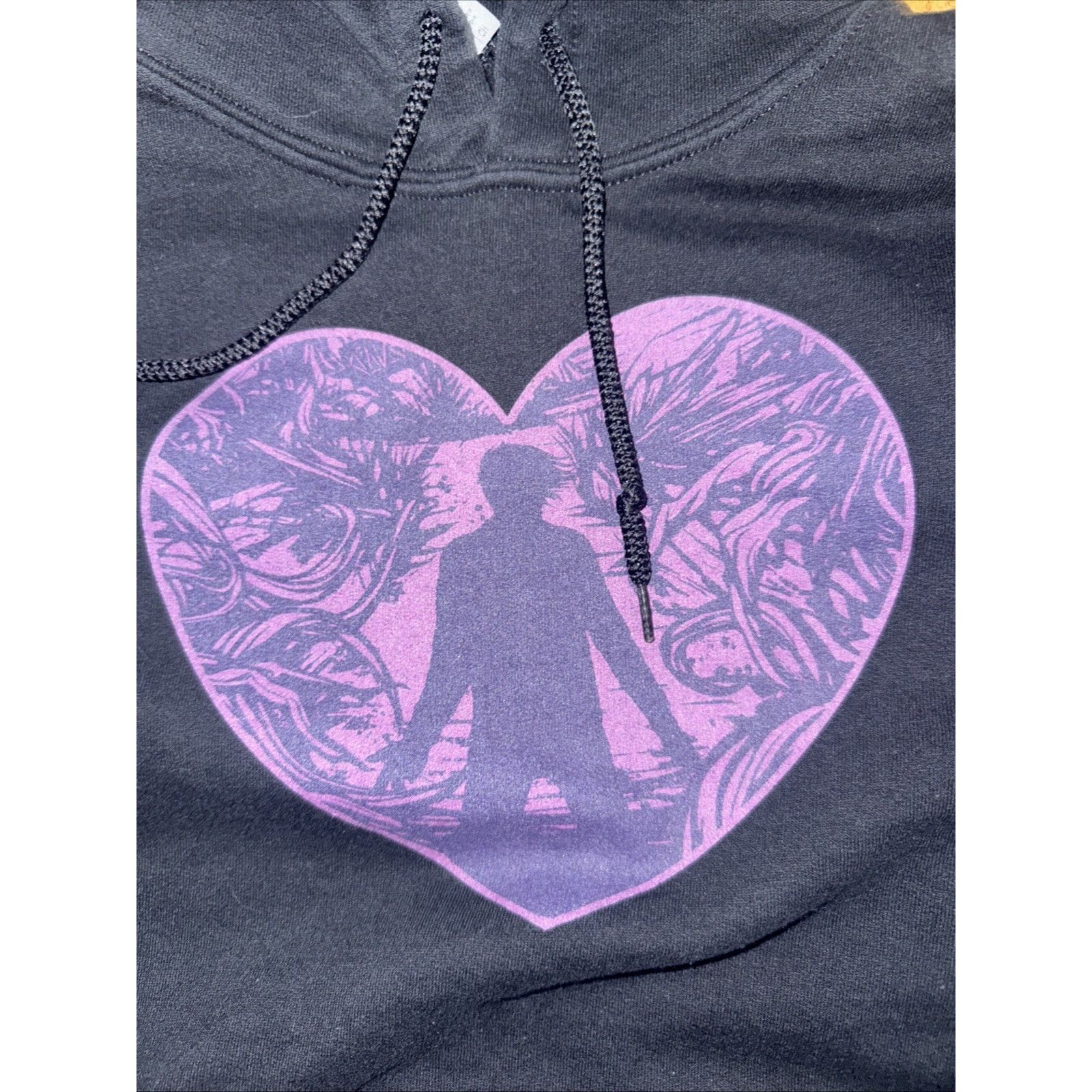 Vintage Gothic Heart Graphic Hoodie Black S 19x23 Streetwear Emo Y2K Size US S / EU 44-46 / 1 - 2 Thumbnail