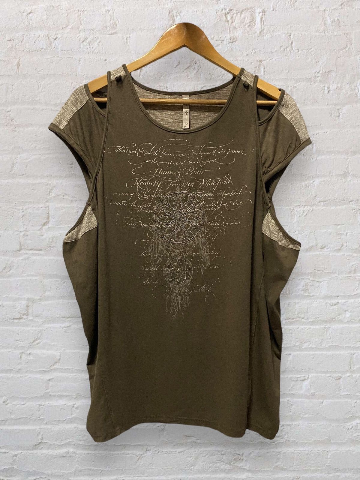 Japanese Brand Japan Ozz Croce Grunge Poem Olive Green Tank Tops Size L / US 10 / IT 46 - 1 Thumbnail