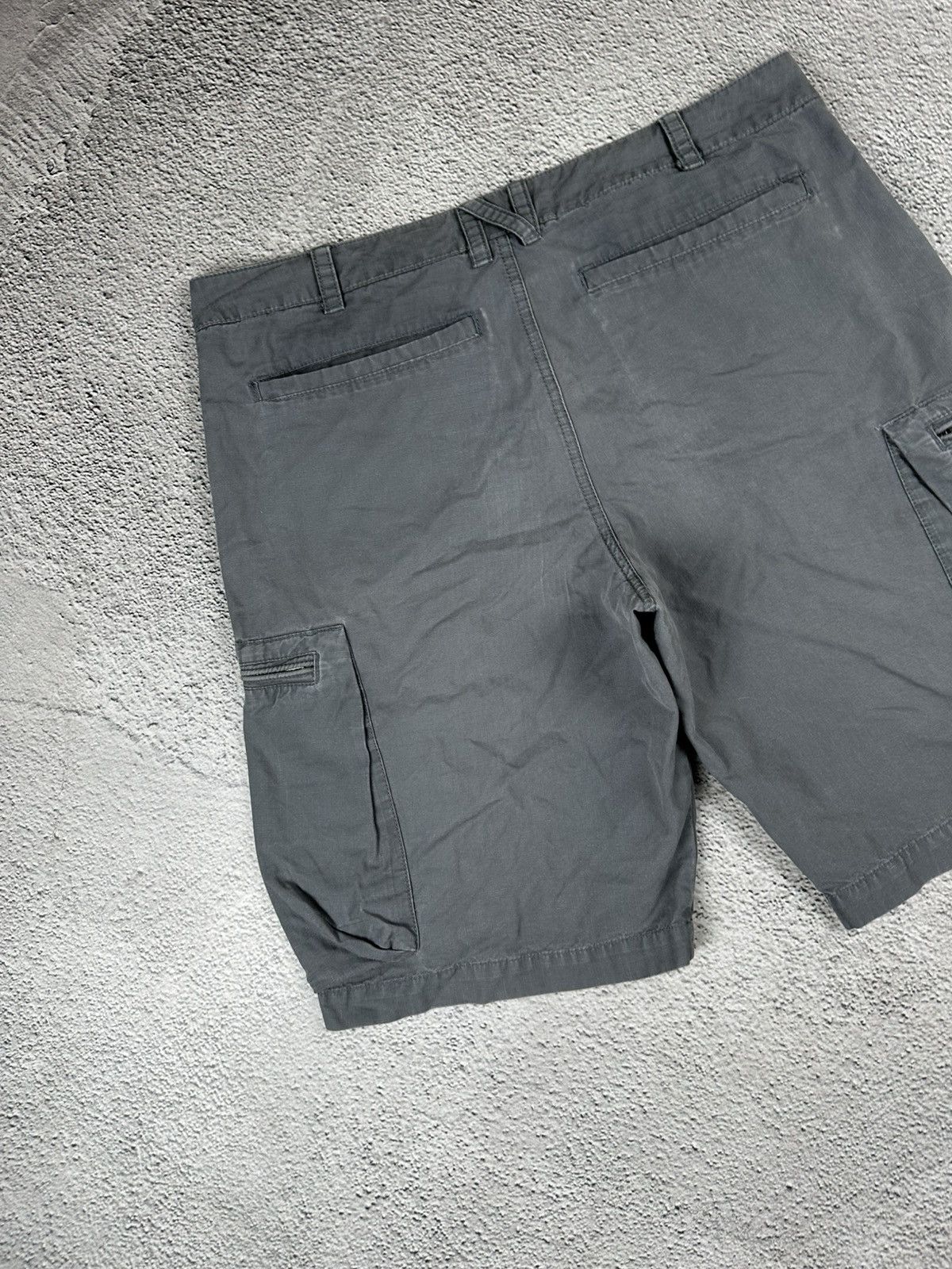 Nike Vintage Nike Cargo Faded Shorts Baggy Ripstop Y2K Size US 30 / EU 46 - 7 Thumbnail