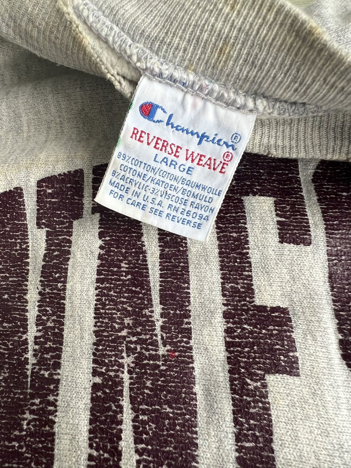 Champion 1990s Champion Reverse Weave Minnesota Distressed Sweatshirt Size US L / EU 52-54 / 3 - 11 Thumbnail