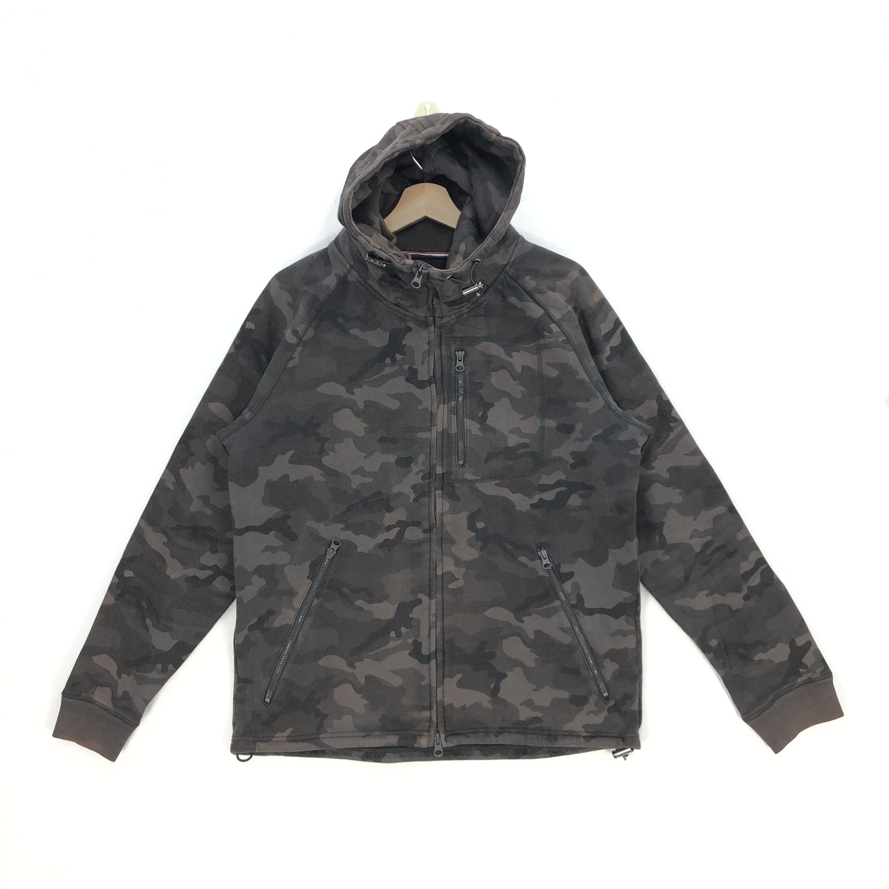 Beams Plus Beam Plus Sweater Hoodie Japan Camouflage Zipper Sweatshirt Size US M / EU 48-50 / 2 - 1 Thumbnail