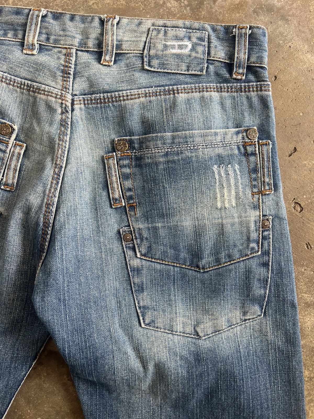 Diesel Vintage Diesel Punk Distressed Style Flared Jeans Size US 31 - 13 Thumbnail