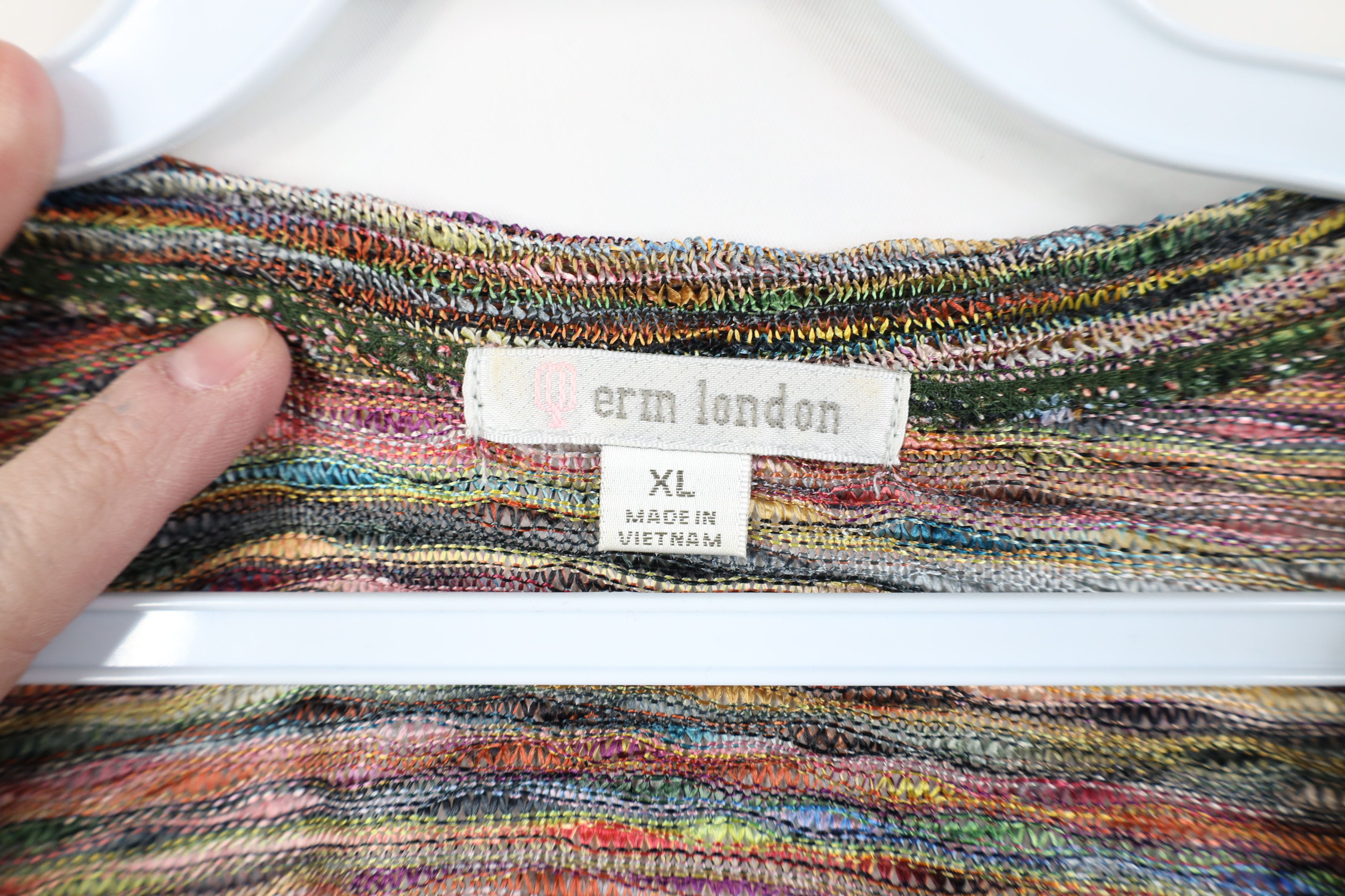 Vintage Vintage Y2K Streetwear Rainbow Striped Knit Sweater Bella Size XL / US 12-14 / IT 48-50 - 4 Thumbnail