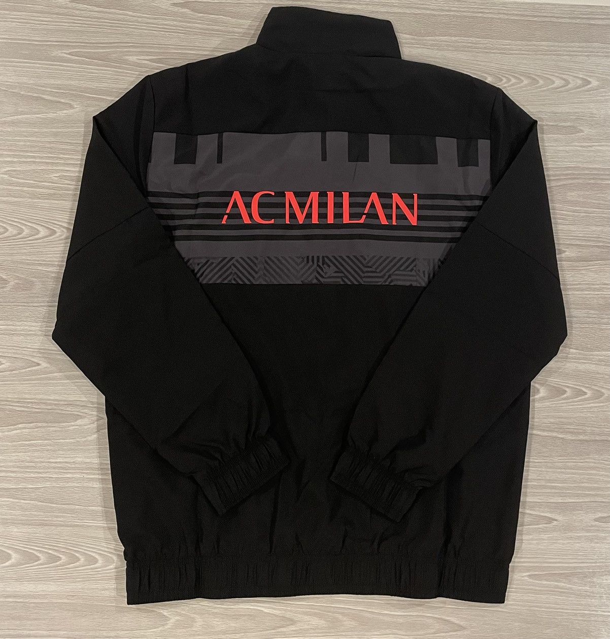 Puma Puma 2022/23 AC Milan Prematch Jacket Men's Size Medium Size US M / EU 48-50 / 2 - 5 Thumbnail