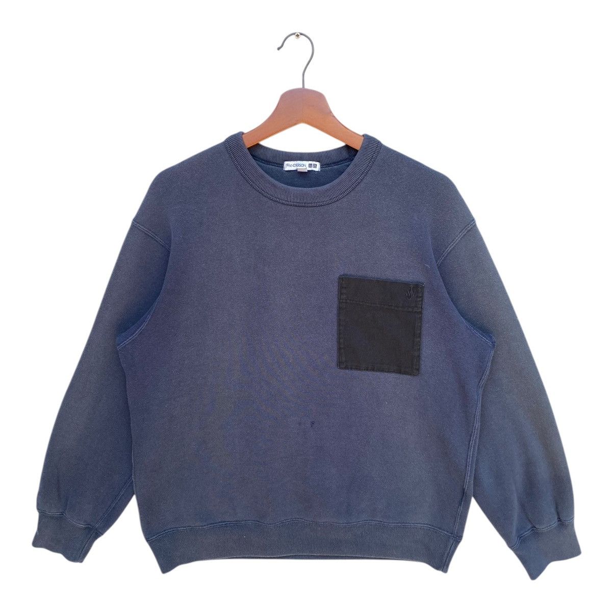 JW Anderson × Uniqlo Vintage Jw Anderson X Uniqlo Sweatshirt Jumper Crewneck Size US M / EU 48-50 / 2 - 1 Thumbnail