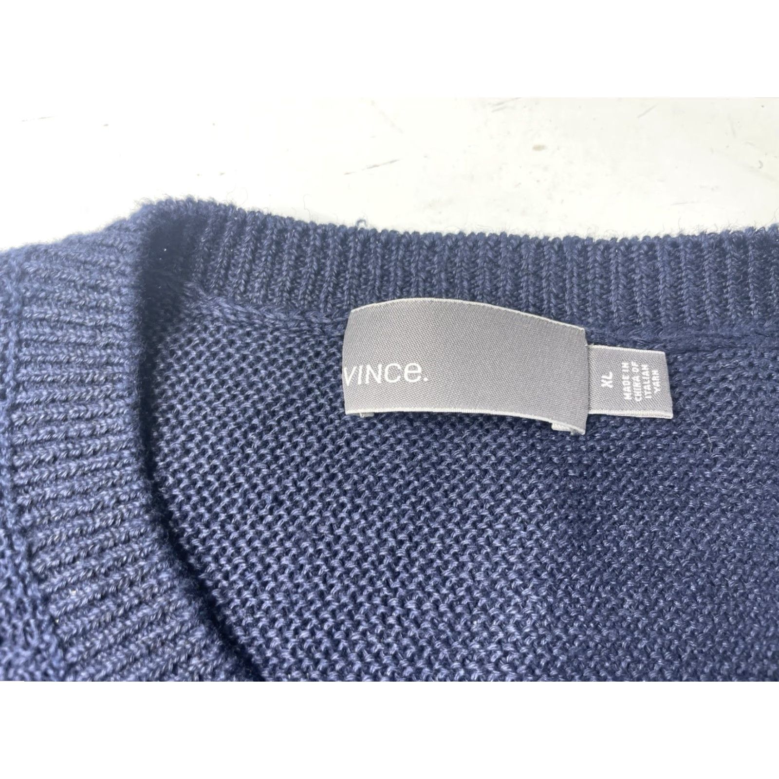 Vince Vince Men’s XL Pullover Knit Sweater Crewneck Blue Ombré Linen Knit Breathing Lightweight Classic Designer Preppy Casual Size US XL / EU 56 / 4 - 3 Thumbnail