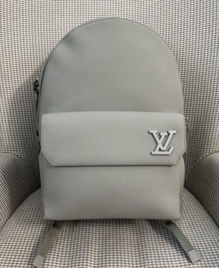 Louis Vuitton Louis Vuitton Leather Takeoff Logo LV Backpack | Grailed